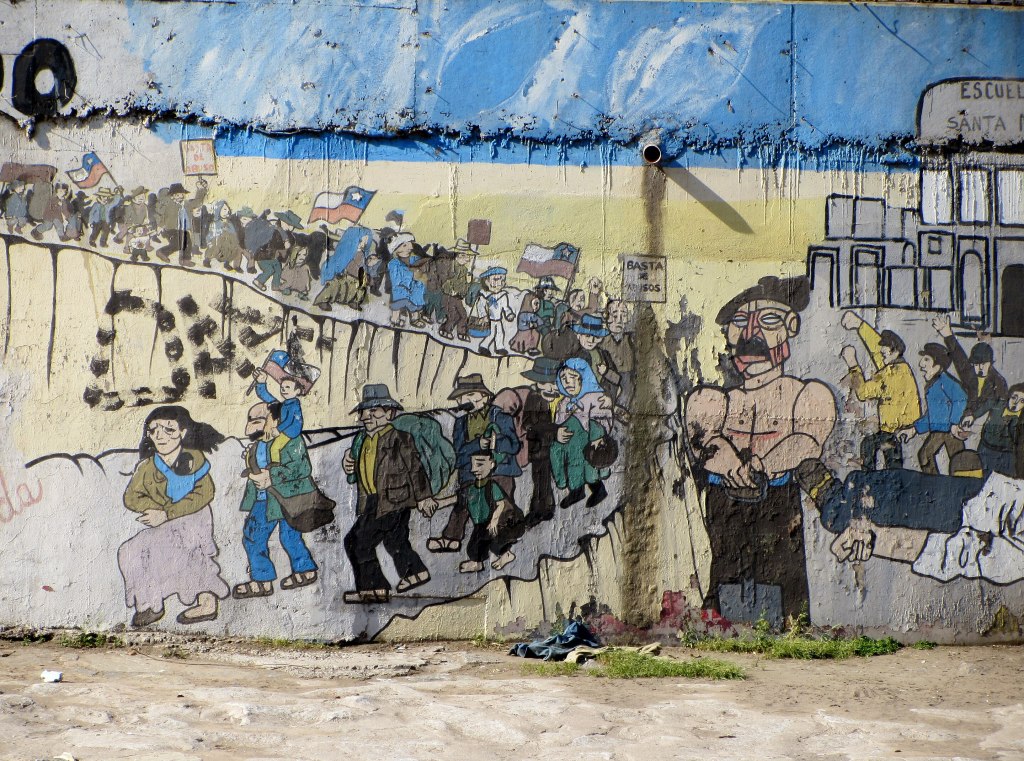 Grafiti sobre la huelga de 1907 de los obreros del salitre. Photo Credit: Rodrigo Fernández