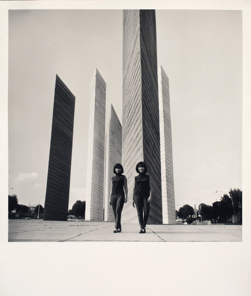 Antonio Caballero, Las hermanas Jiménez (1965)